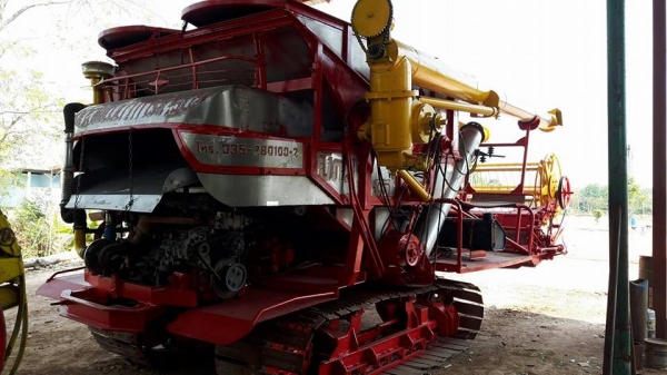 ขายรถเกี่ยวข้าวศักดิ์พัฒนา เครื่องhino jo8c 250เทอร์โบว์ ช่วงล่างดี ระบบอุ้มปรับระดับ พร้อมลงงาน ขายรถเกี่ยวข้าวศักดิ์พัฒนา เครื่องhino jo8c 250เทอร์โบว์ ช่วงล่างดี ระบบอุ้มปรับระดับ พร้อมลงงาน