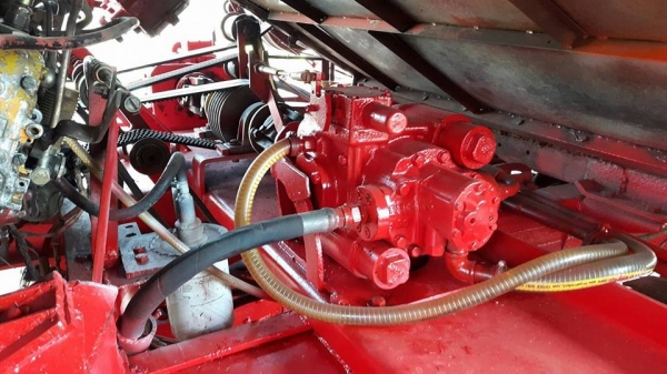 ขายรถเกี่ยวข้าวศักดิ์พัฒนา เครื่องhino jo8c 250เทอร์โบว์ ช่วงล่างดี ระบบอุ้มปรับระดับ พร้อมลงงาน ขายรถเกี่ยวข้าวศักดิ์พัฒนา เครื่องhino jo8c 250เทอร์โบว์ ช่วงล่างดี ระบบอุ้มปรับระดับ พร้อมลงงาน