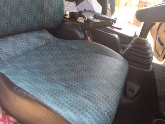 ขายรถ6ล้อดั้มพ์ HINO FC9JELA เครื่อง 175แรงม้า ปี55 วิ่ง 44006กิโล สนใจโทร 081-970-1072