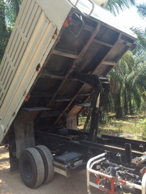 ขายรถ6ล้อดั้มพ์ HINO FC9JELA เครื่อง 175แรงม้า ปี55 วิ่ง 44006กิโล สนใจโทร 081-970-1072