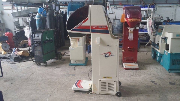 เครื่องชั่งเมล็ด YANMAR  รุ่น URC220 เก่าญี่ปุ่น สภาพสวย เครื่องพร้อมใช้งาน