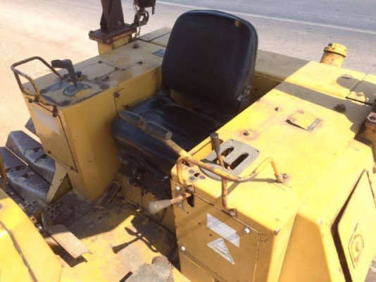 ขายรถดันดิน CAT D4H ทำงาน 9XX ชม. สภาพสวยพร้อมใช้ นำเข้าจากญี่ปุ่น มีVDOการทำงานครับ ขายรถดันดิน CAT D4H ทำงาน 9XX ชม. สภาพสวยพร้อมใช้ นำเข้าจากญี่ปุ่น มีVDOการทำงานครับ