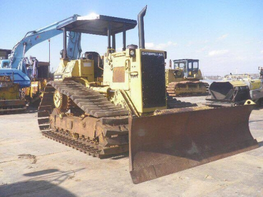 ขายรถดันดิน CAT D4H ทำงาน 9XX ชม. สภาพสวยพร้อมใช้ นำเข้าจากญี่ปุ่น มีVDOการทำงานครับ ขายรถดันดิน CAT D4H ทำงาน 9XX ชม. สภาพสวยพร้อมใช้ นำเข้าจากญี่ปุ่น มีVDOการทำงานครับ