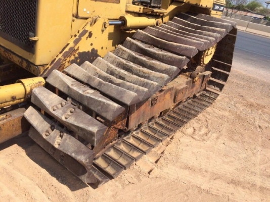 ขายรถดันดิน CAT D4H ทำงาน 9XX ชม. สภาพสวยพร้อมใช้ นำเข้าจากญี่ปุ่น มีVDOการทำงานครับ ขายรถดันดิน CAT D4H ทำงาน 9XX ชม. สภาพสวยพร้อมใช้ นำเข้าจากญี่ปุ่น มีVDOการทำงานครับ