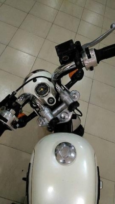 ขายกอลิล่าสีขาว 125cc