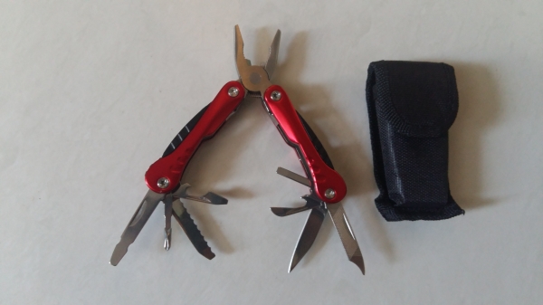 ชุดคีมและเครื่องมือช่างเอนกประสงค์