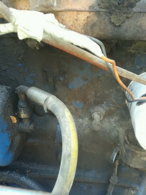 ขายรถคีบอ้อยฟอร์ด T5 คีบหลัง เสื้อและอุปกรณ์อย่างอื่นยังอยู่ครบ สภาพพร้อมลุย เครื่องดี เกียร์ดี เอกสารสัญญาซื้อขาย