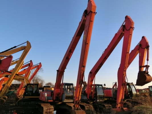 EX200LC-5 ใบ80 แขน18เมตร ต้องสั่งนำเข้า