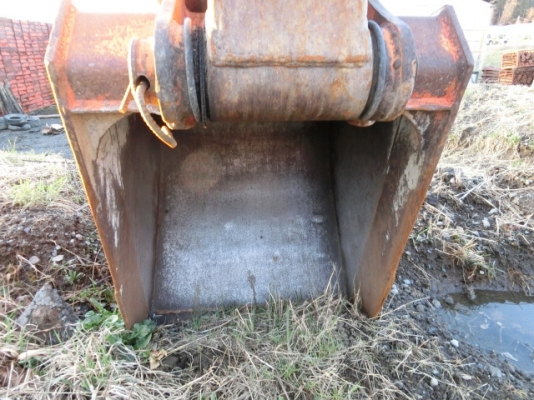 EX200LC-5 ใบ80 แขน18เมตร ต้องสั่งนำเข้า