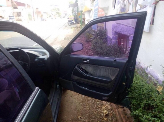 "ขาย Accord ตาเพชร เกียร์ ธรรมดา พร้อมใช้งาน ราคาไม่แพงครับ"