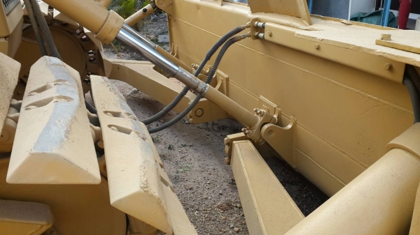 ขายรถแทรคเตอร์ CAT D5H ตีนเป็ด เอกสารเล่มทะเบียน ราคา 950000 ขายรถแทรคเตอร์ CAT D5H ตีนเป็ด เอกสารเล่มทะเบียน ราคา 950000