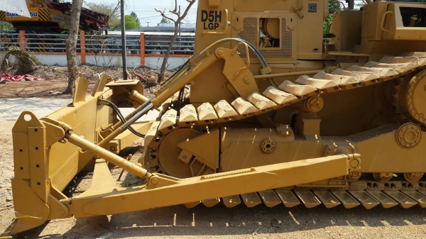 ขายรถแทรคเตอร์ CAT D5H ตีนเป็ด เอกสารเล่มทะเบียน ราคา 950000 ขายรถแทรคเตอร์ CAT D5H ตีนเป็ด เอกสารเล่มทะเบียน ราคา 950000