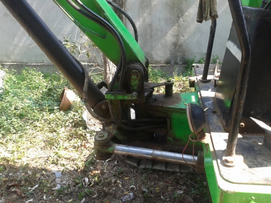 ขายรถแบคโฮ MITSUBICHI 30 ราคา 160000 ขายรถแบคโฮ MITSUBICHI 30 ราคา 160000