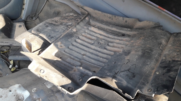 โครงหัวเก๋ง Hino 9J สภาพดี อุปกรณํไม่ครบ ขายตามสภาพ