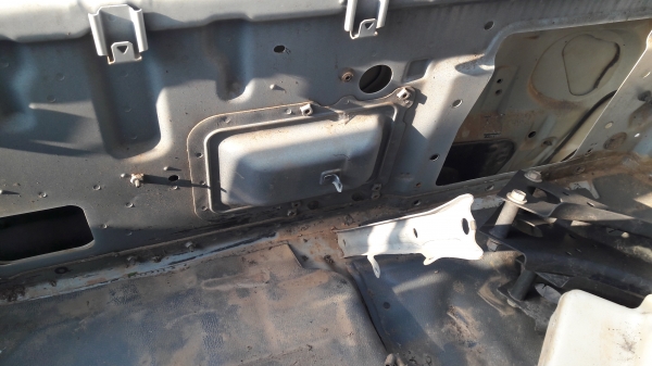 โครงหัวเก๋ง Hino 9J สภาพดี อุปกรณํไม่ครบ ขายตามสภาพ