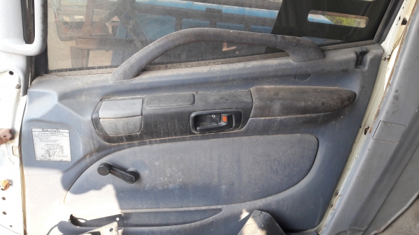 โครงหัวเก๋ง Hino 9J สภาพดี อุปกรณํไม่ครบ ขายตามสภาพ