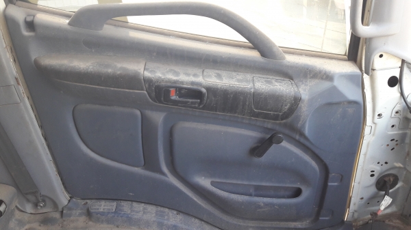 โครงหัวเก๋ง Hino 9J สภาพดี อุปกรณํไม่ครบ ขายตามสภาพ