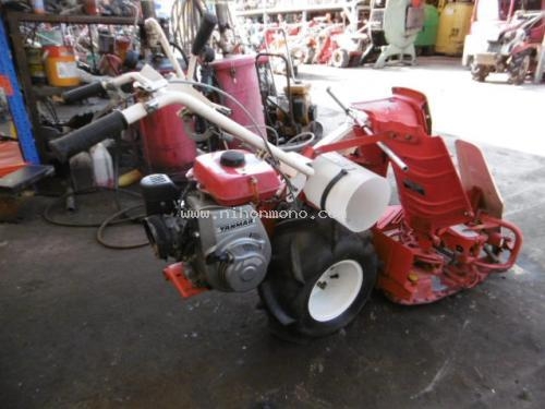 รถเกี่ยวข้าวเดินตาม YANMAR  YB102 รหัสสินค้า : 80803408 ติดต่อ Tel.086-8150487  www.nihonmono.com