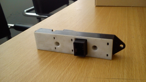 สวิตช์ กระจกไฟฟ้า Mitsubishi สวิตช์ กระจกไฟฟ้า Mitsubishi