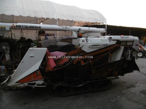 รถเกี่ยวข้าวนั่งขับ  MITSUBISHI   MC320G รหัสสินค้า : 80803496 ติดต่อ Tel.086-8150487  www.nihonmono.com