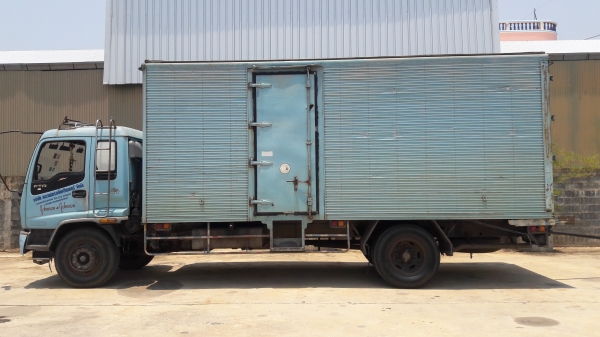 ISUZU DECA 195 สภาพพร้อมใช้ ทะเบียน ยางเต็ม ขอรายละเอียดเพิ่มเติมได้ครับ