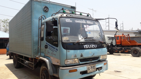 ISUZU DECA 195 สภาพพร้อมใช้ ทะเบียน ยางเต็ม ขอรายละเอียดเพิ่มเติมได้ครับ