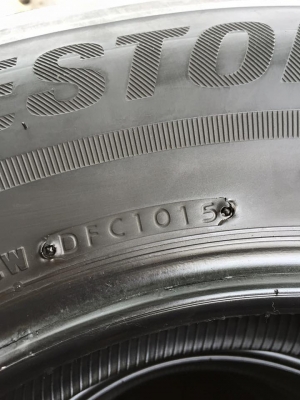 ขายยาง BRIDGESTONE ECOPIA EP850 255-65-17 ปี15 ดอกนิ่ม สภาพสวย ใช้งานได้อีกนาน ชุดละ 8,500 บาท