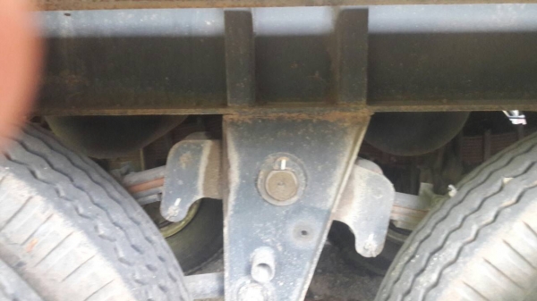 ขายหางพ่วงดัมพ์สามมิตร 3 เพลาแท้ปี 2555 จดทะเบียนปี 2557 ราคา 600000 ขายหางพ่วงดัมพ์สามมิตร 3 เพลาแท้ปี 2555 จดทะเบียนปี 2557 ราคา 600000