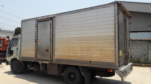 HINO เครื่องดี คัสซีสวย ทะเบียน ยาง เต็ม HINO เครื่องดี คัสซีสวย ทะเบียน ยาง เต็ม