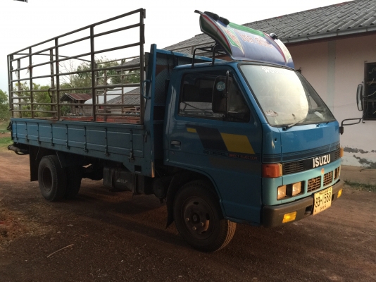 Isuzu nkr110แรง เกียรยาว หัวไม่ยก เล่มพร้อม Isuzu nkr110แรง เกียรยาว หัวไม่ยก เล่มพร้อม