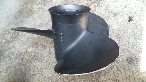 ขายใบพัดเรือSOLAS พิท12 ใส่เครื่องyamaha40แรง ขายใบพัดเรือSOLAS พิท12 ใส่เครื่องyamaha40แรง