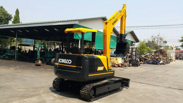 ขาย รถขุด KOBELCO รุ่น SK042 มือสองญี่ปุ่น แทรกเหล็ก สลักแน่น ปั้มนิ้ว คอนโทรลสั้น ขนาด เทียบเท่า PC45 ทำงานไว มือถือ/LINE ID : 0818753444