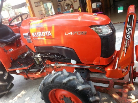 ูโบต้า L4708 4 WD ใบมีดตราช้าง ทำงาน 813 ชั่วโมง เล่มทะเบียนพร้อม จด ต.ค.2556