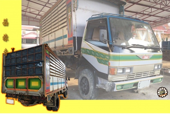 สวัสดีดีปีใหม่ไทย ขอให้ ทุกๆท่าน มีความสุข สมหวังทุกประการ และขอให้เดินทางปลอดภัย ตลอด เทศกาลสงกรานต์นี้ ด้วย เทอญ