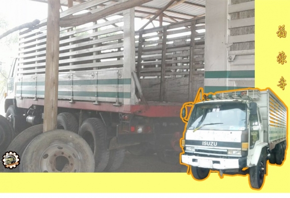 สวัสดีดีปีใหม่ไทย ขอให้ ทุกๆท่าน มีความสุข สมหวังทุกประการ และขอให้เดินทางปลอดภัย ตลอด เทศกาลสงกรานต์นี้ ด้วย เทอญ