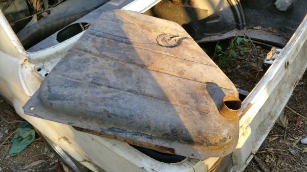 ถ้งน้ำมัน bmw 2002 1602