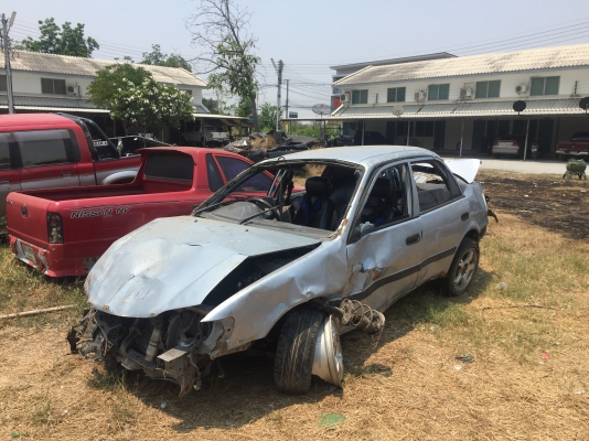 ขายเล่ม toyota  ae110  มีเพลนเลข ป้าย  เอกสารโอน ไม่ขาดต่อ