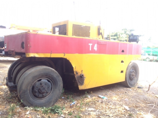 ขายด่วนรถบดหน้าเหล็กหลังยางขนาด4ตัน DYNAPAC SG15C รถใช้งานได้ ขายตามสภาพ