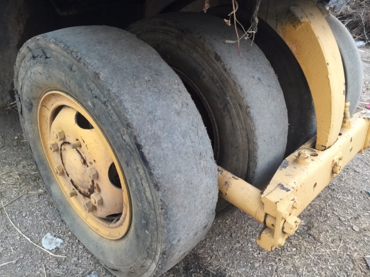 ขายด่วนรถบดหน้าเหล็กหลังยางขนาด4ตัน DYNAPAC SG15C รถใช้งานได้ ขายตามสภาพ