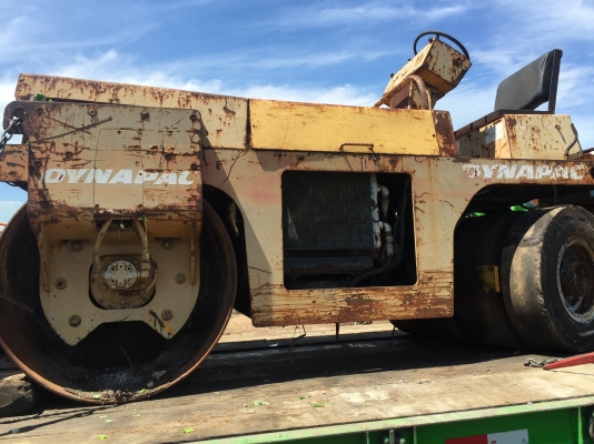 ขายด่วนรถบดหน้าเหล็กหลังยางขนาด4ตัน DYNAPAC SG15C รถใช้งานได้ ขายตามสภาพ