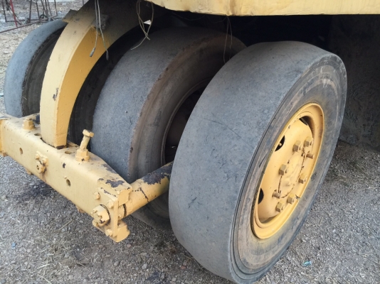 ขายด่วนรถบดหน้าเหล็กหลังเหล็กขนาด3.5ตัน Inger solland DD35 รถใช้งานได้ ขายตามสภาพ