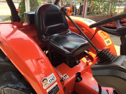 ขายรถไถ Kubota L3608(4WD) พร้อมชุดบุ้งกี๋ รถสวย เดิมๆ 200ชั่วโมง พร้อมใช้งาน ขายรถไถ Kubota L3608(4WD) พร้อมชุดบุ้งกี๋ รถสวย เดิมๆ 200ชั่วโมง พร้อมใช้งาน