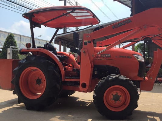 ขายรถไถ Kubota L3608(4WD) พร้อมชุดบุ้งกี๋ รถสวย เดิมๆ 200ชั่วโมง พร้อมใช้งาน