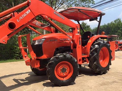 ขายรถไถ Kubota L3608(4WD) พร้อมชุดบุ้งกี๋ รถสวย เดิมๆ 200ชั่วโมง พร้อมใช้งาน