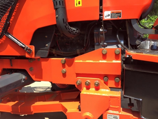 ขายรถไถ Kubota M7040 (4WD) พร้อมดันหน้า ผานพรวนช้าง รถพร้อมใช้งานครับ