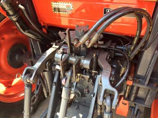 ขายรถไถ Kubota M7040 (4WD) พร้อมดันหน้า ผานพรวนช้าง รถพร้อมใช้งานครับ ขายรถไถ Kubota M7040 (4WD) พร้อมดันหน้า ผานพรวนช้าง รถพร้อมใช้งานครับ