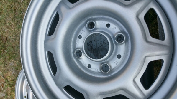 ล้อกะทะแท้ bmw 2002