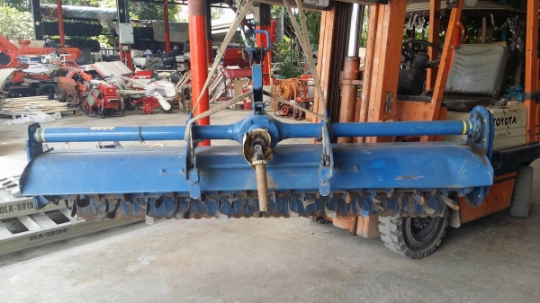 โรตารี่รถไถนั่งขับ  HR-2200B (2) สีน้ำเงิน เก่าญี่ปุ่น ขนาดกว้าง 235 cm. สภาพดีพร้อมใช้งาน  ไม่เคยใช้งานในไทย