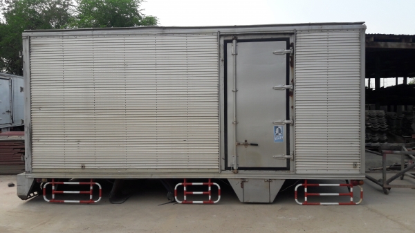 ตู้แห้ง สภาพสมบูรณ์พร้อมใช้ ราคาต่อรองได้