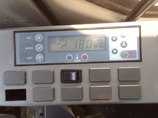 ขายรถแบคโฮ KOBELCO SK200 MARK6 รถนอกนำเข้า สภาพสวยพร้อมใช้งาน มีVDOการทำงานครับ ขายรถแบคโฮ KOBELCO SK200 MARK6 รถนอกนำเข้า สภาพสวยพร้อมใช้งาน มีVDOการทำงานครับ